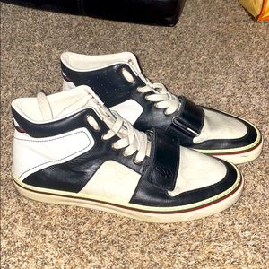 Men’s Gucci sneakers US SIZE 11